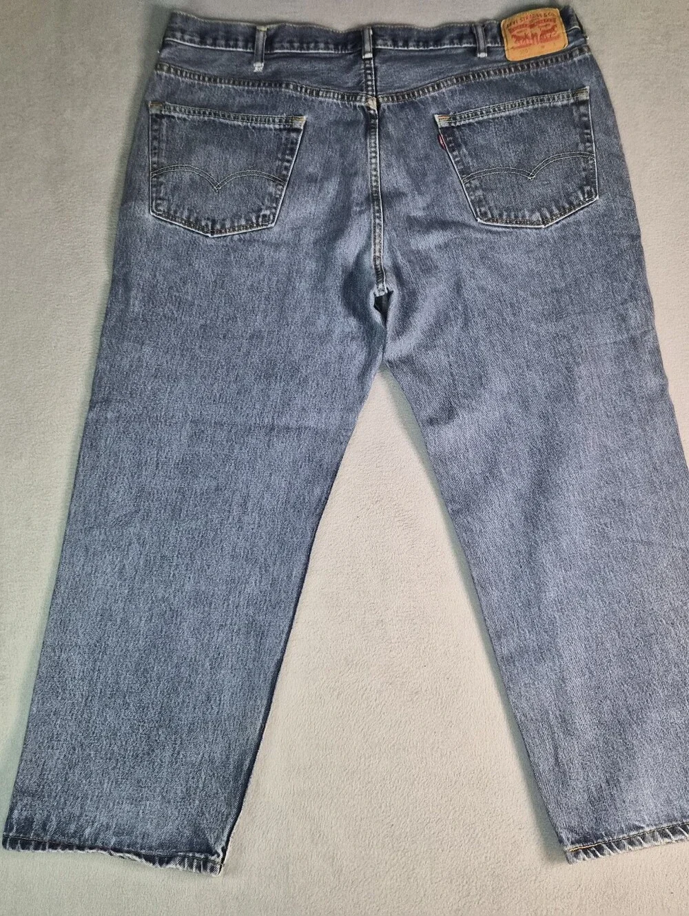 Levi's 550 straight leg blue jeans Size mens 44x29